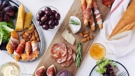 干喝不過癮？速看起泡酒的配餐小竅門